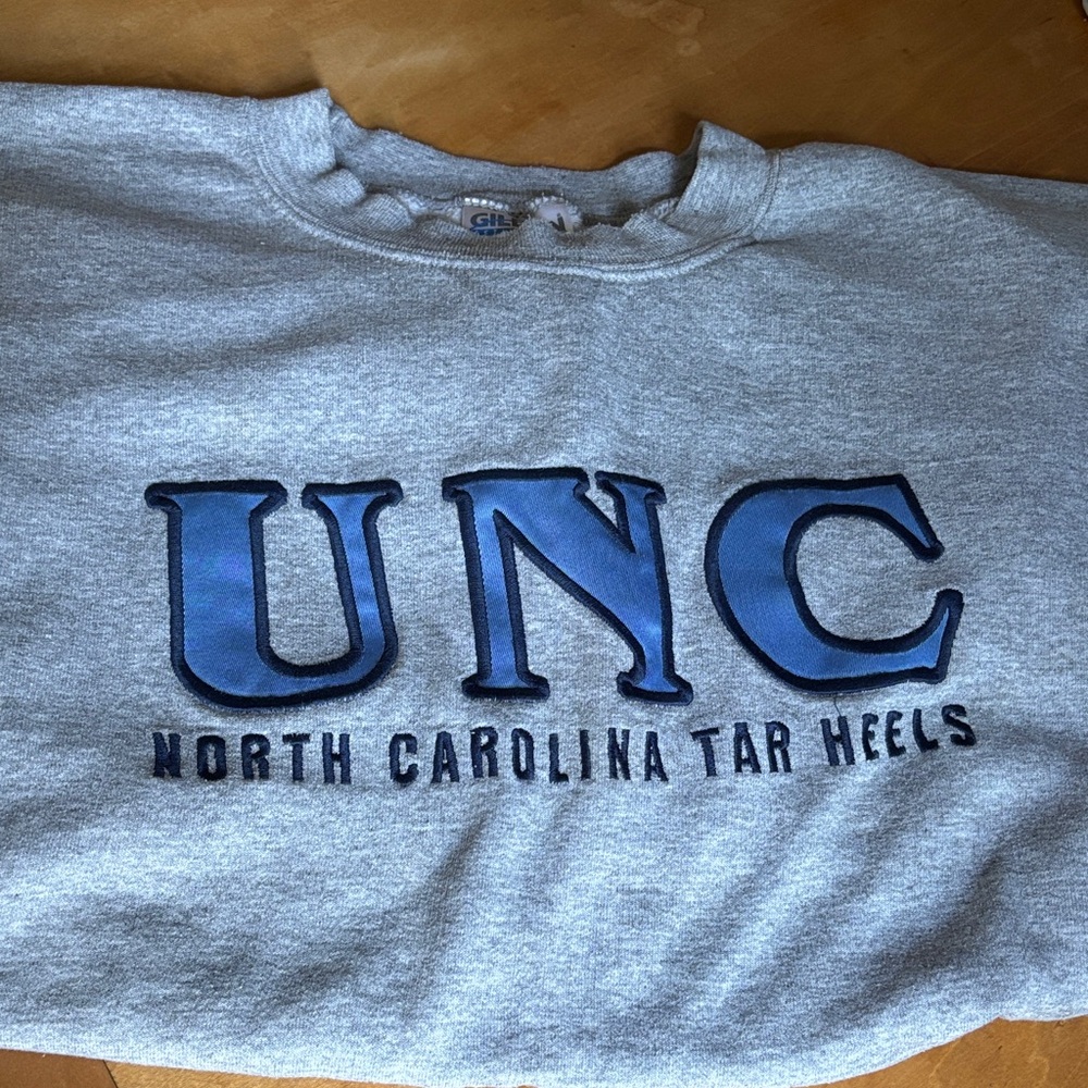Gildan Gray UNC appliqué Sweatshirt with Blue Logo